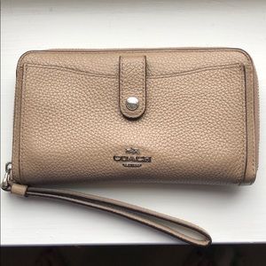Tan/beige Coach wallet/wristlet